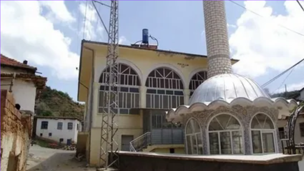 KONYA ILGIN BELEKLER KÖYÜNDE 9.182M² TARLAMIZ SATILIKTIR - KONYA ILGIN fotoğraf 12